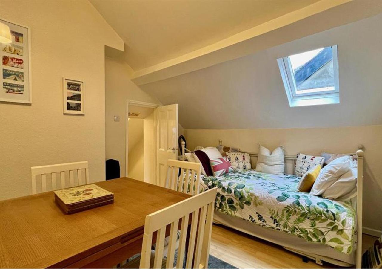 Luxury 4 Bedroom Seaside Apartment - Glan Y Werydd House Barmouth Bagian luar foto